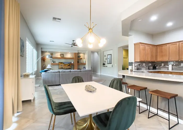 Anthem Allure Holiday home *